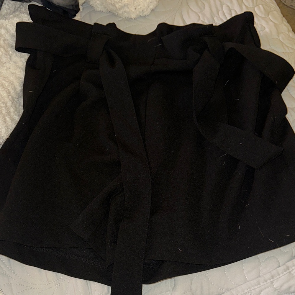 Ci Sono Black Shorts with Belt